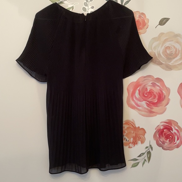 Michael Kors black shiffon pleated short sleeve top - Picture 3 of 4